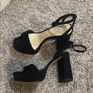 Vince Camuto Platform heels